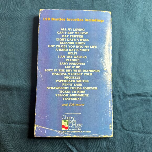 Pocket Beatles for Guitar songbook - Picture 2 of 3